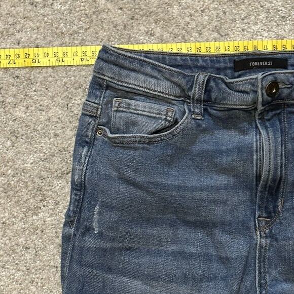 Forever 21 Distressed Skinny Jeans Teens Size 26 Back to School Preppy Academia - Picture 3 of 7